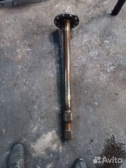 Полуось задняя правая MAN TGX 2008 81355020147