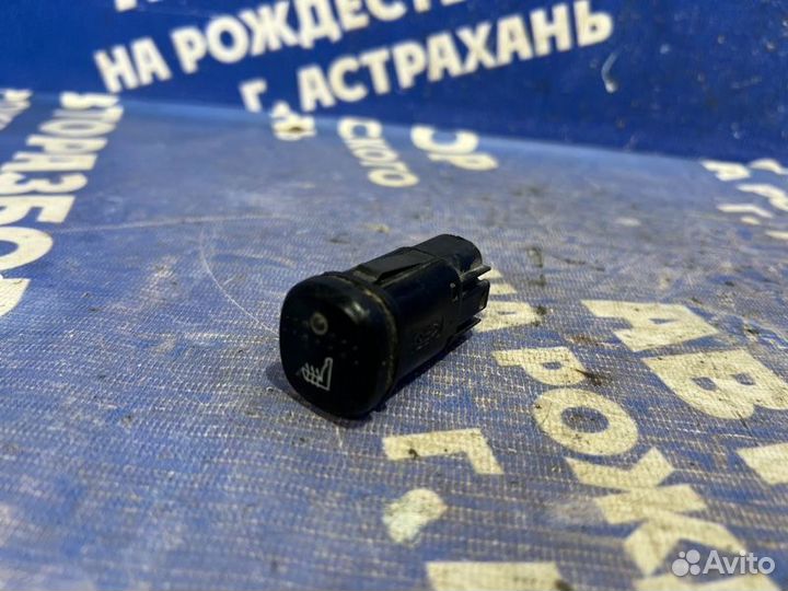 Кнопка обогрева сидений Ford Focus 1 седан 2003
