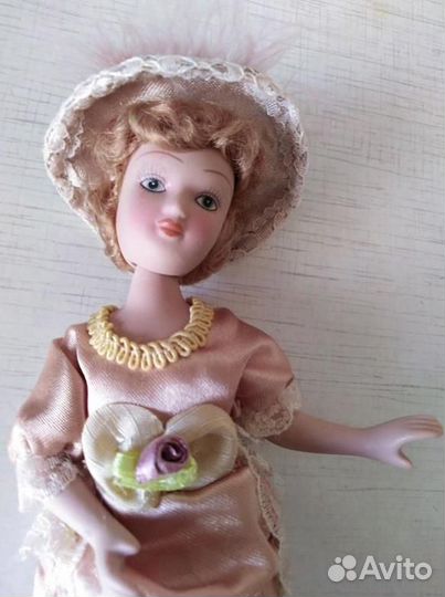 Кукла фарфоровая. СССР Дама эпохи