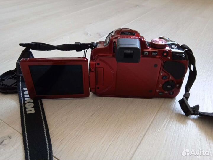 Компактный фотоаппарат nikon