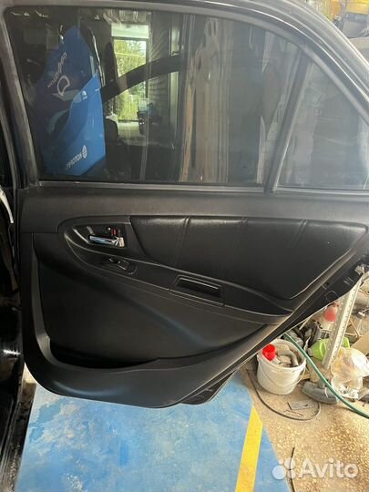 Салон Geely mk