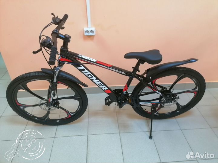 Велосипед новый 26д на литых дисках