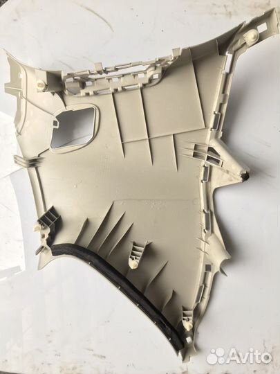 Nissan Patrol Y62 обшивка стойки