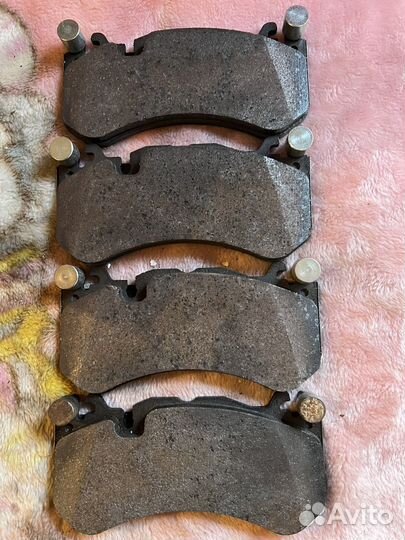Тормозные колодки перед Mersedes CL, CLS, SL