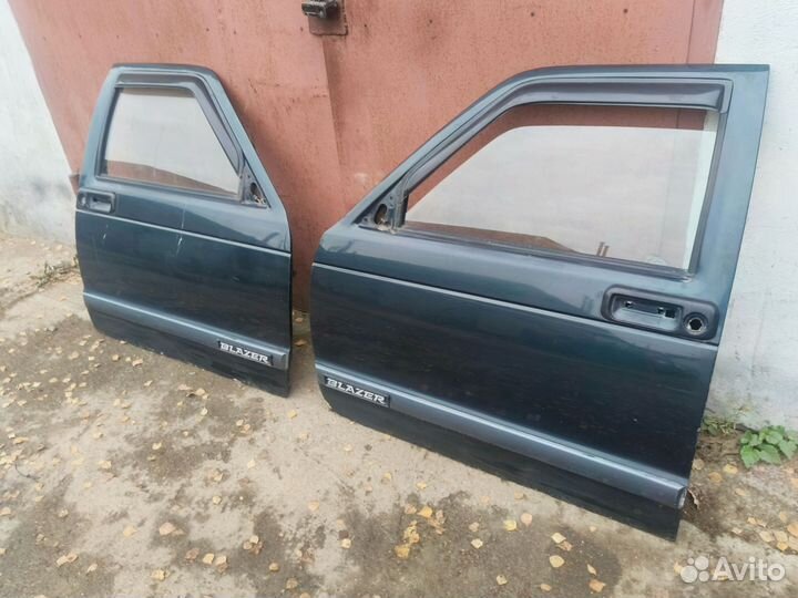 Передние двери Chevrolet Blazer S10
