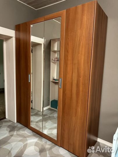 Шкаф с подсветкой в идеале