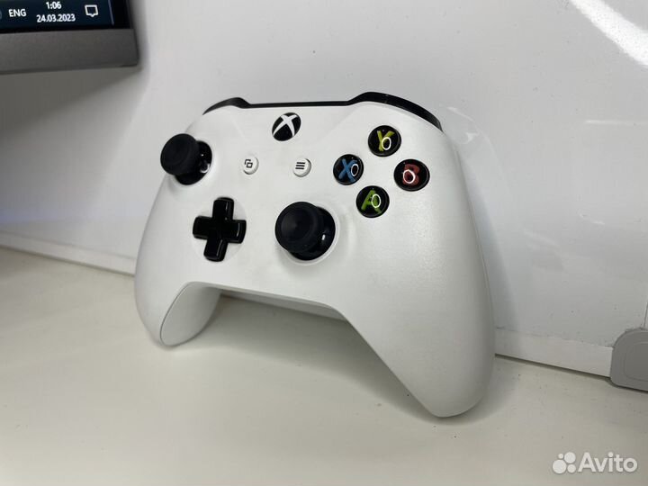 Джойстик Xbox One