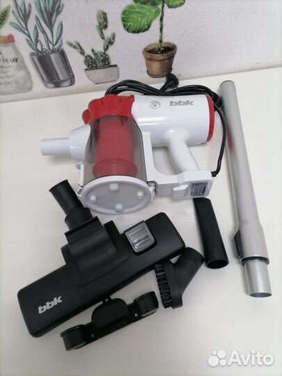 Вертикальный пылесос новый