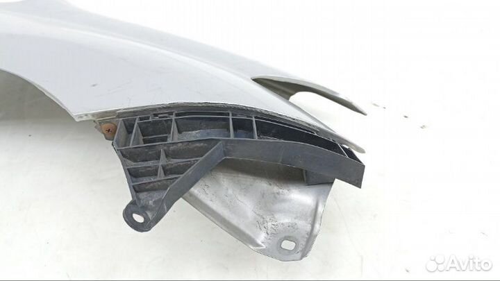 Крыло переднее правое Honda Fr-V BE4 2007