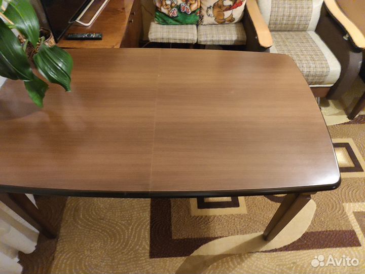 Стол обеденный деревянный раздвижной