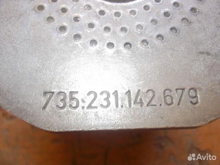 Паддон двиготеля падушка