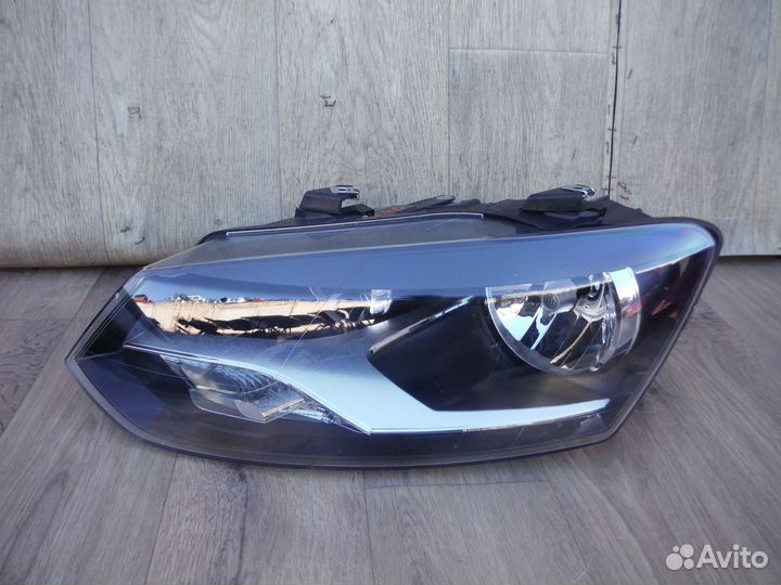 Фара левая №40 Volkswagen Polo Sedan 2018
