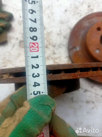 Диски тормозные передние Nissan Almera N15