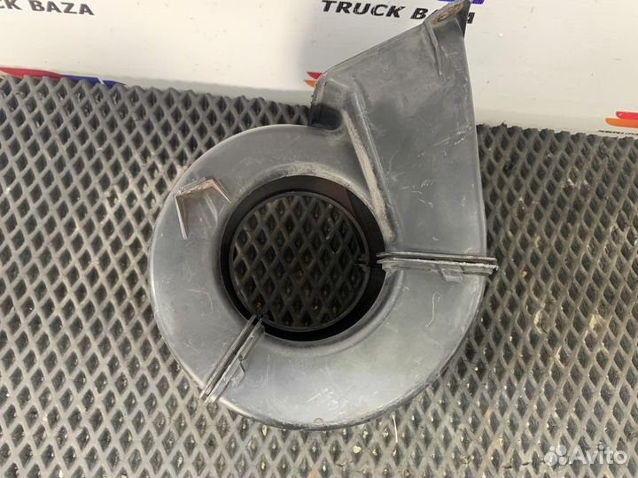 Кожух вентилятора отопителя