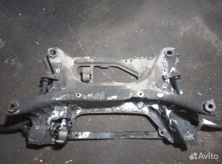 Передний подрамник citroen c5