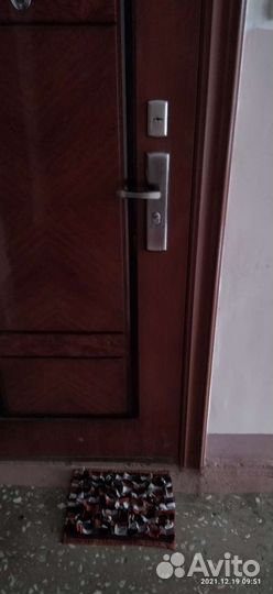 Коврик ручной работы