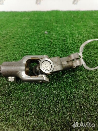 Рулевой карданчик Toyota Wish ZNE10G 1zzfe 2005