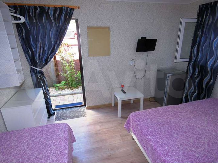 Комната 14 м² в 3-к., 1/1 эт.