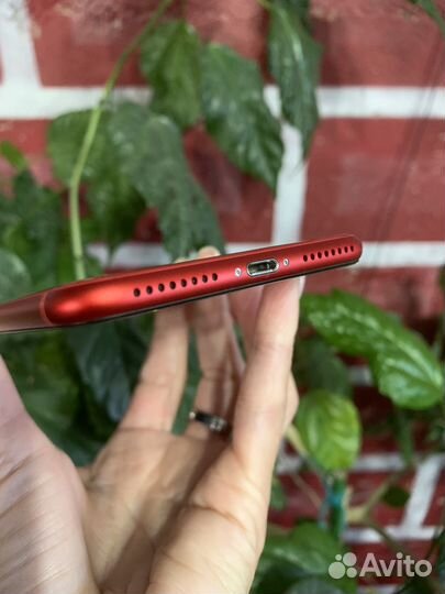 Телефон iPhone 8 plus 64гб как новый