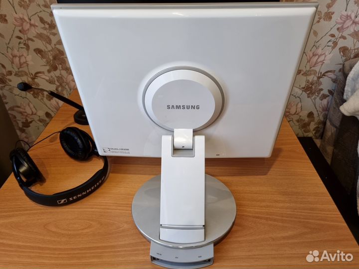 Монитор Samsung 173p 17