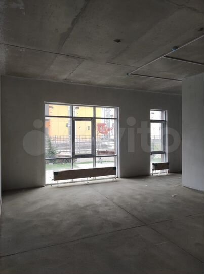 Торговое помещение в ЖК Светлоград, 71.2 м²