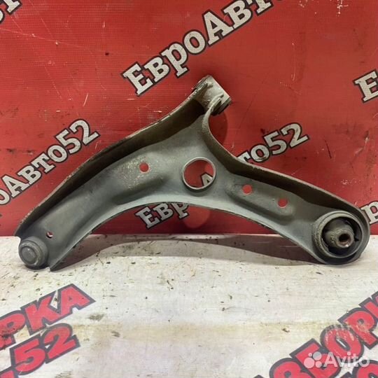 Рычаг подвески верхний передний правый Kia Rio 4