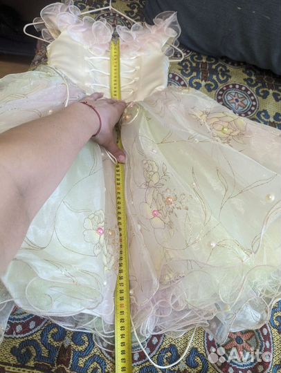 Нарядное платье для девочки на выпускной 116-122