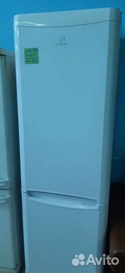 Холодильник indesit