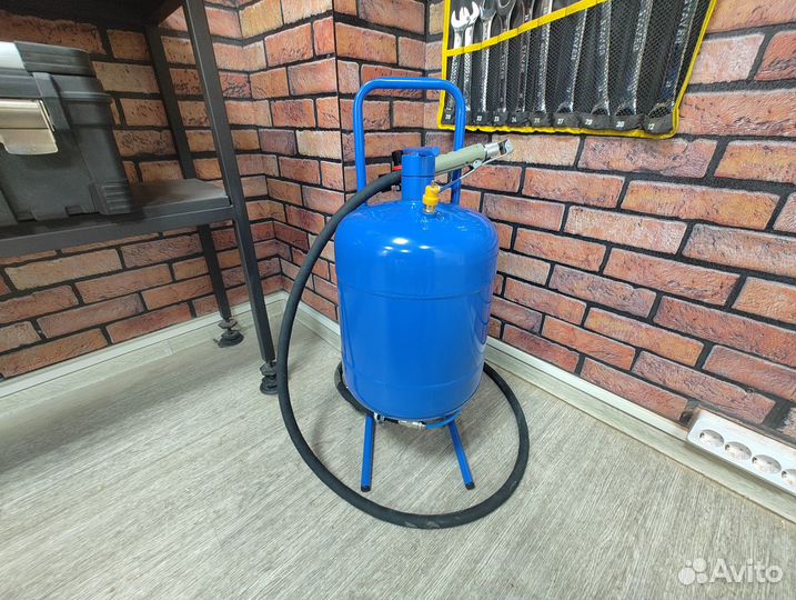 Пескоструйный аппарат, пескоструй Булат