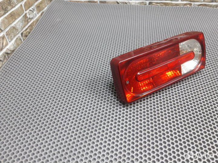 Фонарь задний Mercedes-Benz G-Class