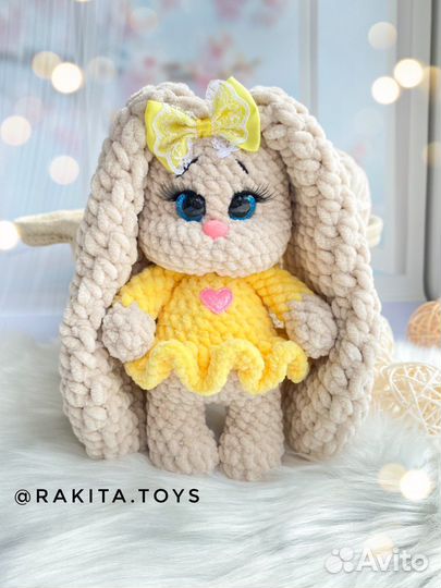 Вязаный заяц