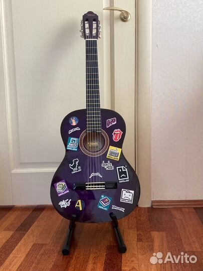 Продам гитару Валенсия