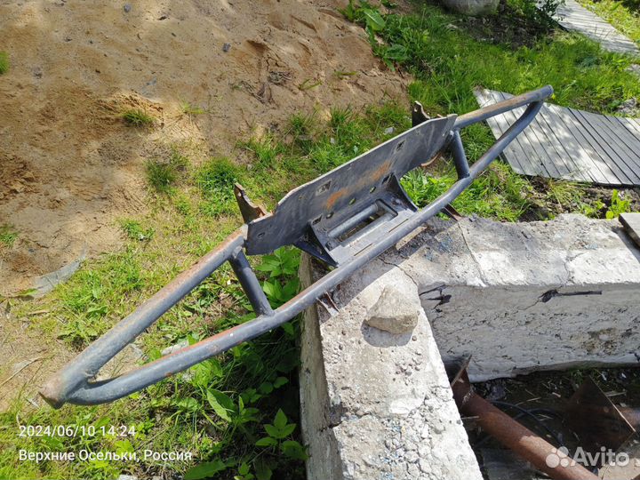 Бампер силовой Suzuki samurai с площадкой и клюзом