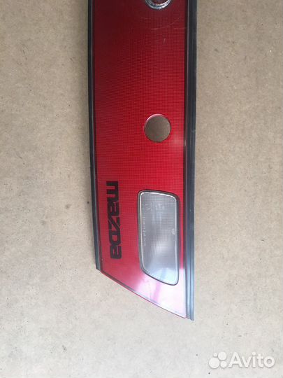 Накладка двери багажника Mazda 323 BA