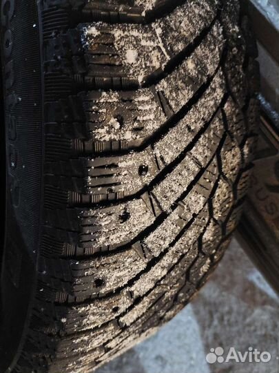 Continental AllSeasonContact 235/60 R18