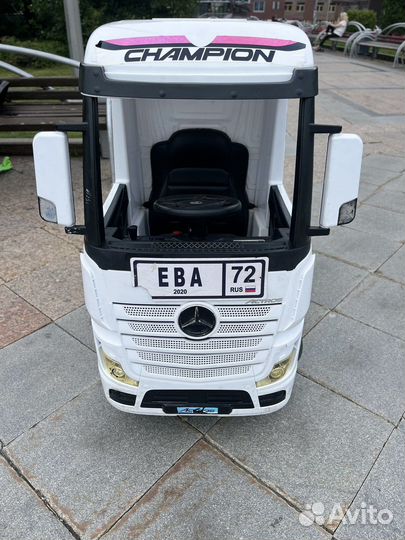 Детский электромобиль бу