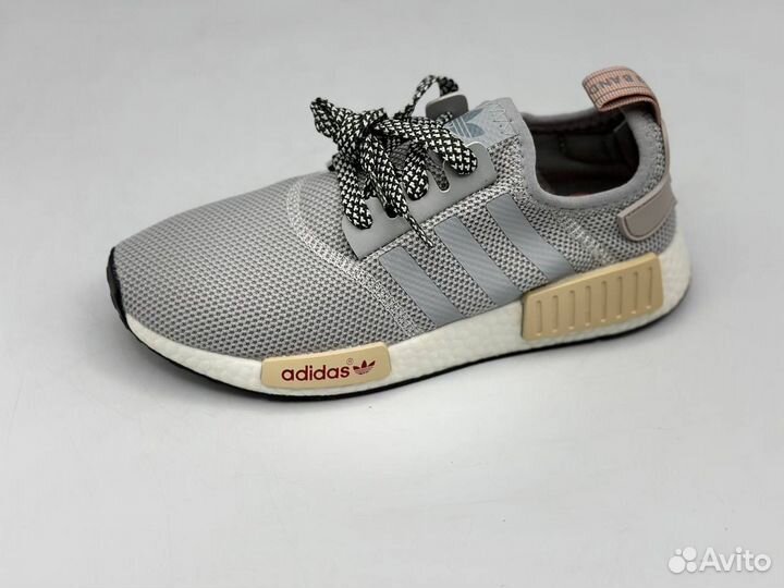 Кроссовки Adidas NMD R1 