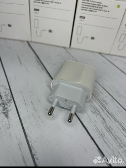 Блок зарядки для iPhone 20w