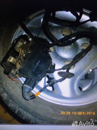 Дверной электо замок Фольксваген Пассат б5