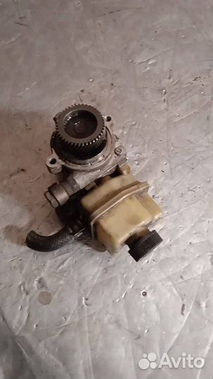 Насос гидроусилителя руля Mazda Premacy CP 2000