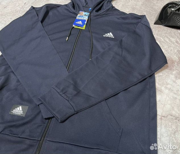 Спортивные костюмы Adidas