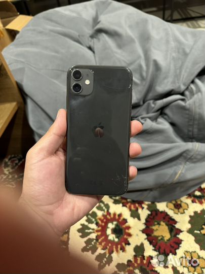 iPhone 11, 64 ГБ