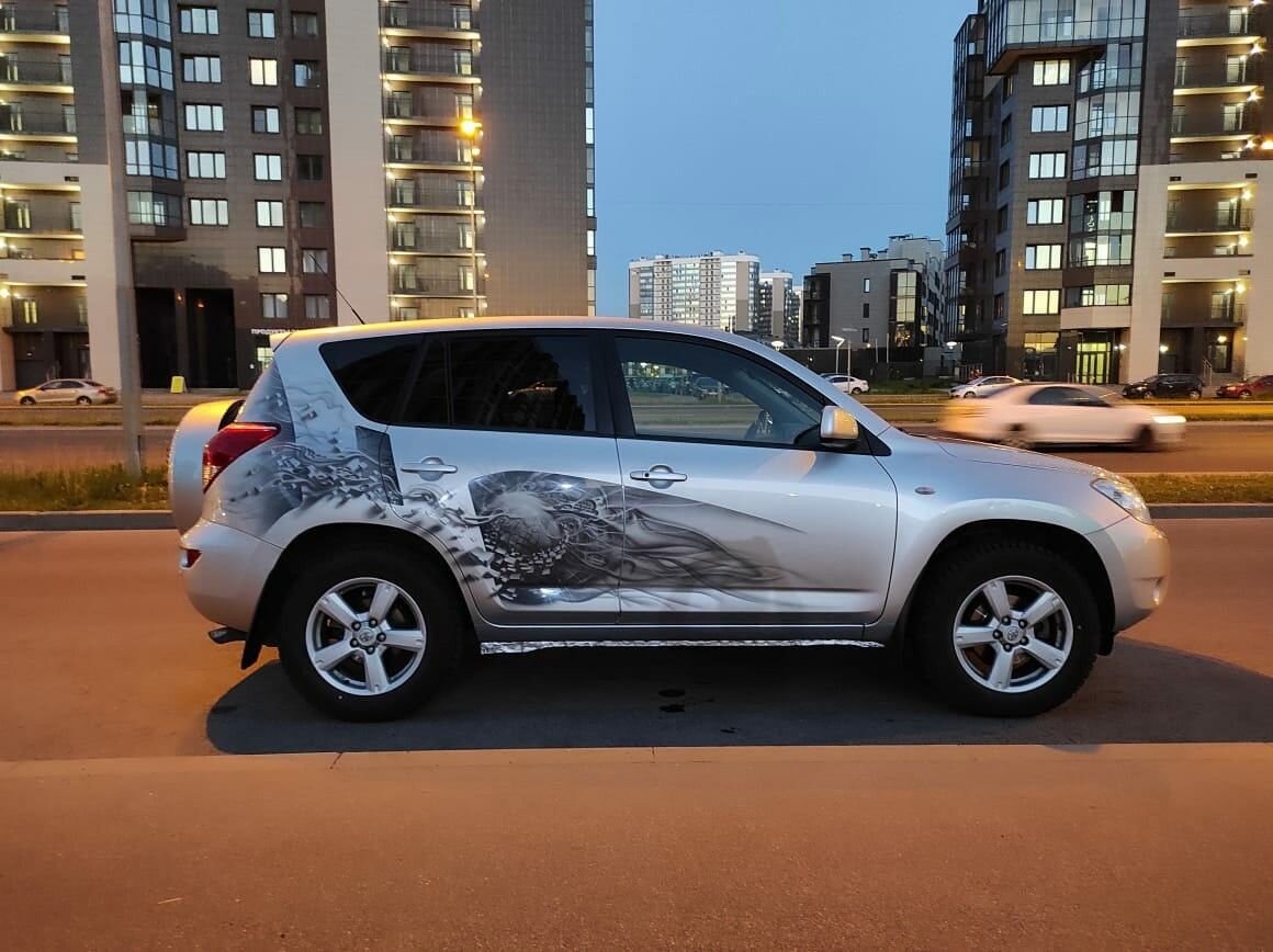 Toyota RAV4: фото владельца