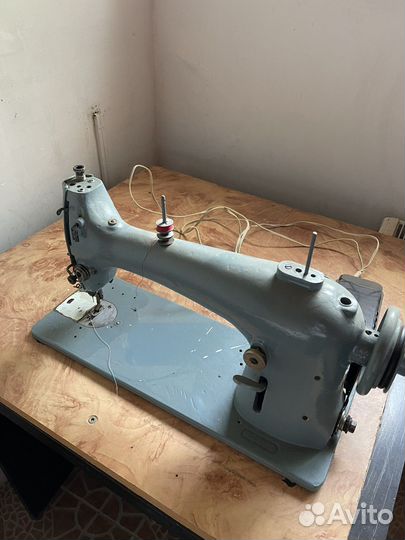 Швейная машина бу электрическая