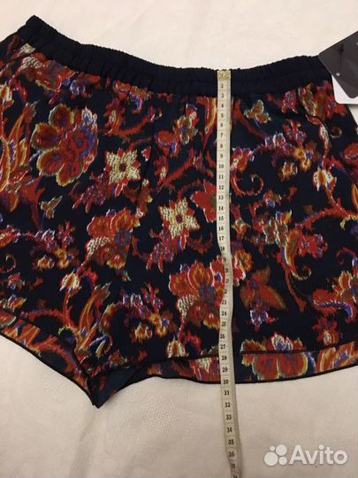 Шорты 44-46 Zara новые