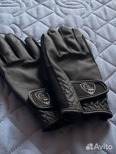 Перчатки для конного спорта