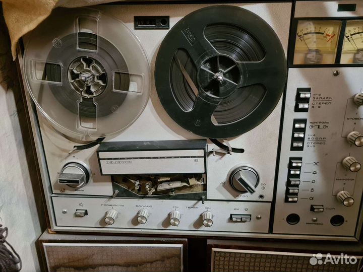 Катушечный магнитофон Ростов 102