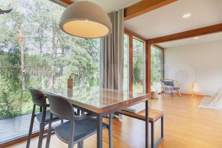 Коттедж 180 м² на участке 8 сот.