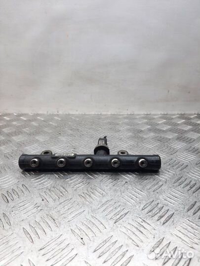 Топливная рампа Ford Mondeo 2.0 qxba 2008