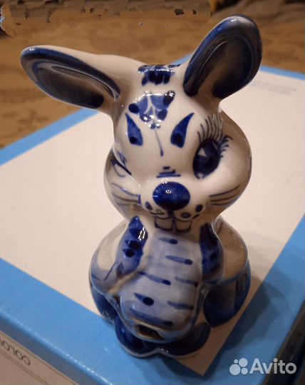 Гжель- фигурки, ваза, новые